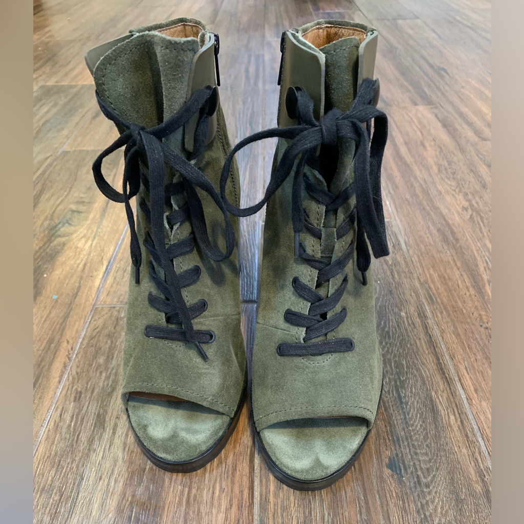 Frye Women’s Danica Lug Lace Up Zip Green Suede Peep Toe Boots Size 10 M